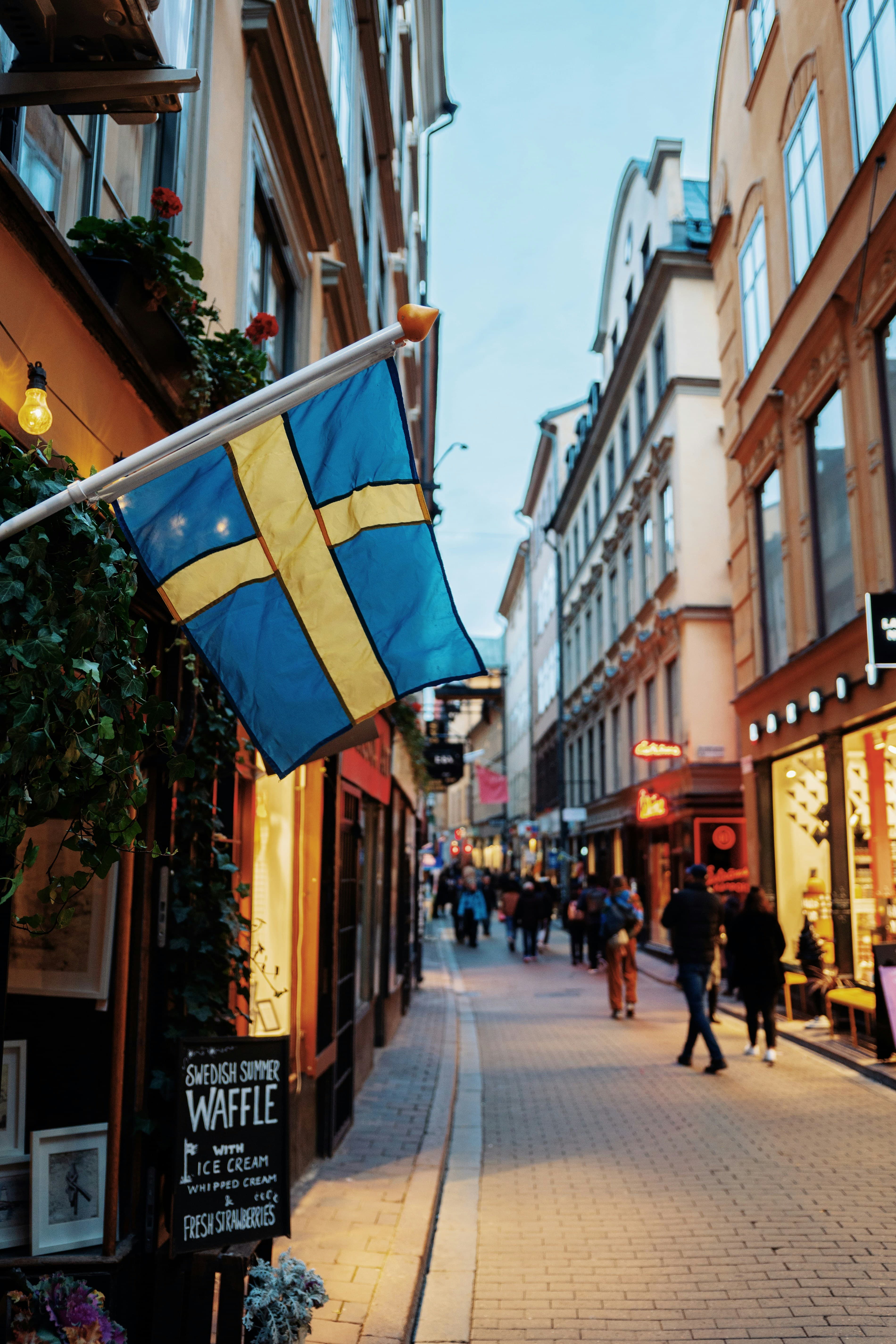 Gatuvy från Lunds historiska stadskärna